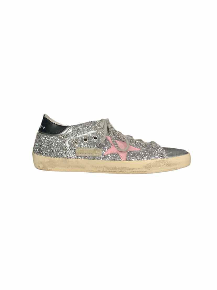 Golden Goose Size 39 Sneaker