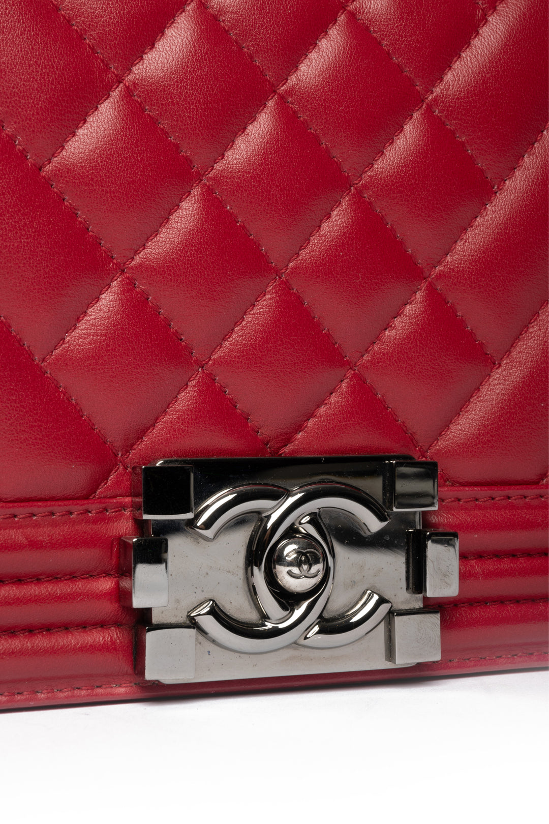 Chanel 2014 Chevron Quilted Lambskin Medium Boy Bag