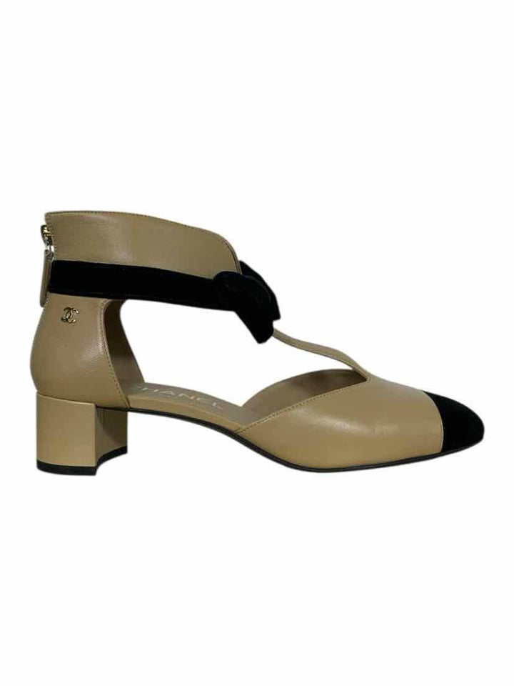 Chanel Size 38 Pumps