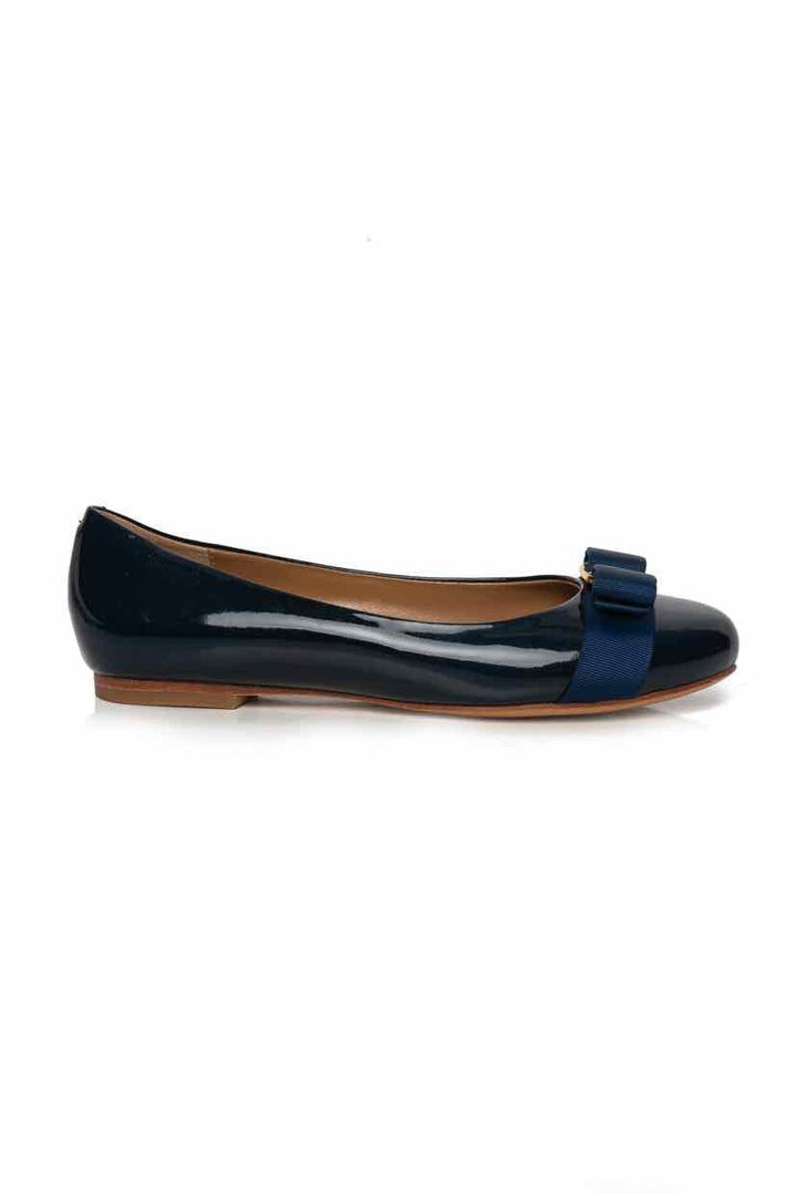 Salvatore Ferragamo Size 37 Varina Ballet Flats