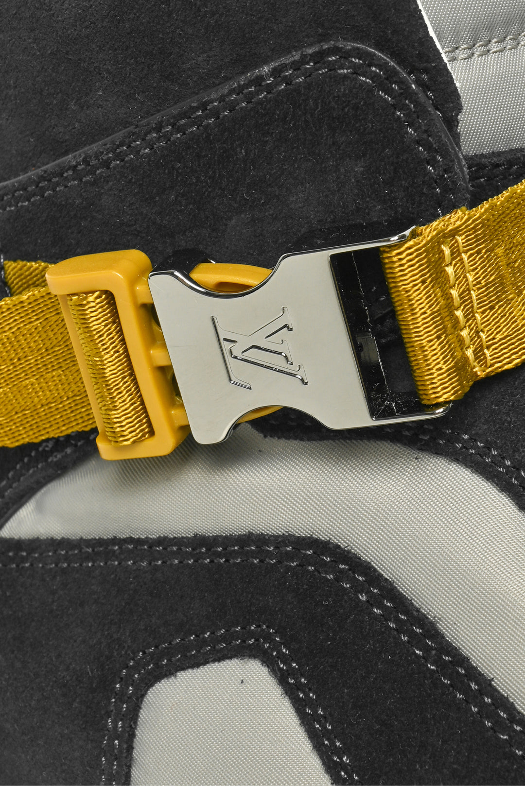 Mens Shoe Size 8 Louis Vuitton Men's Nylon & Suede Slipstream High Top Sneakers