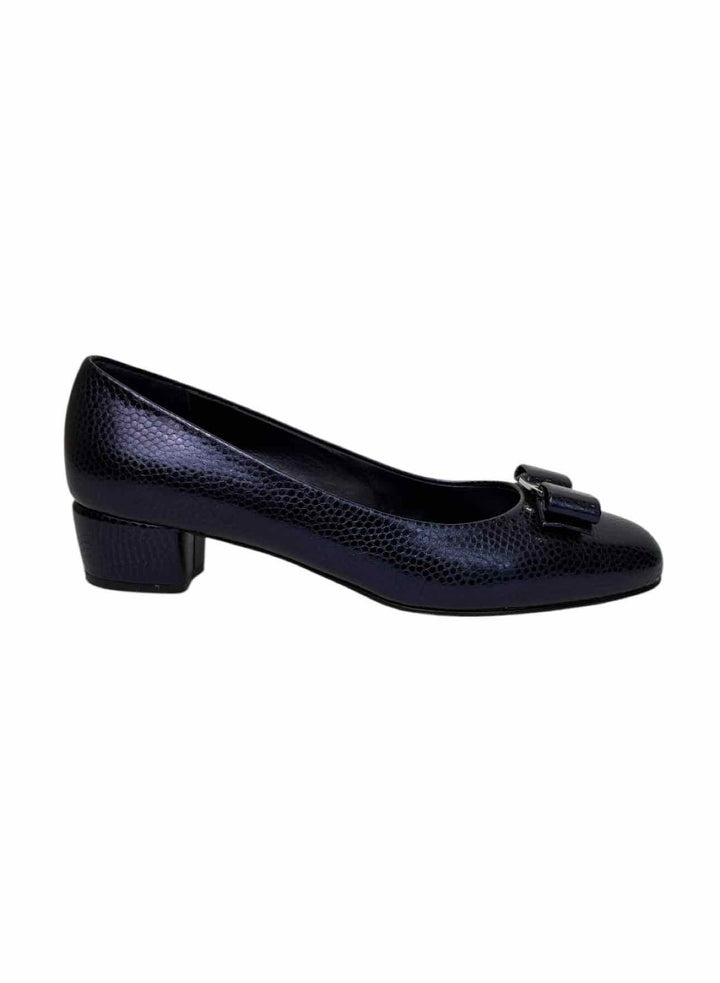 Ferragamo Size 9 Metallic Leather Vara Pumps