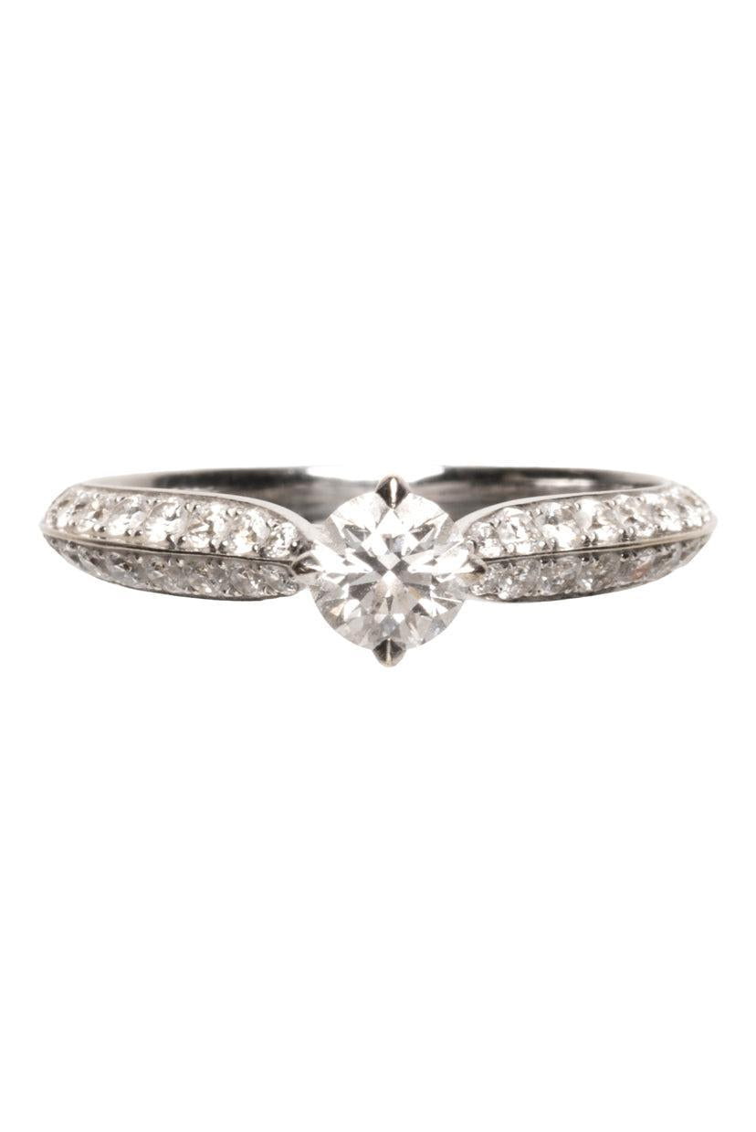 18K White Gold & Diamond Ring Size 5.75