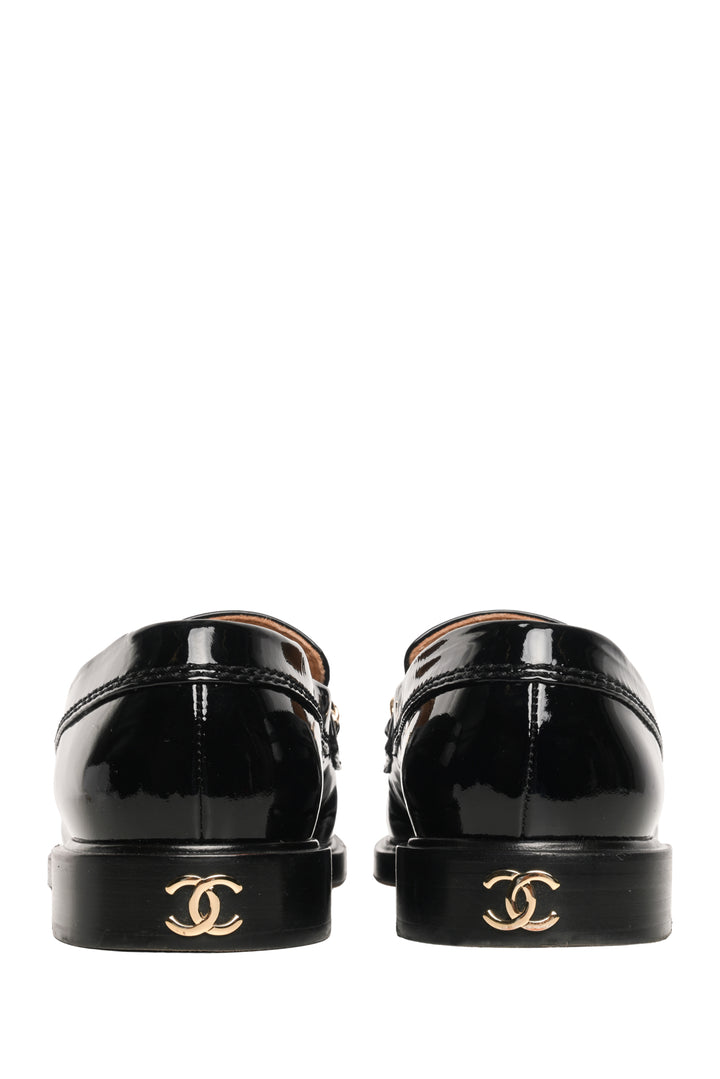 Chanel Size 36 Patent Leather Chain Logo Loafers