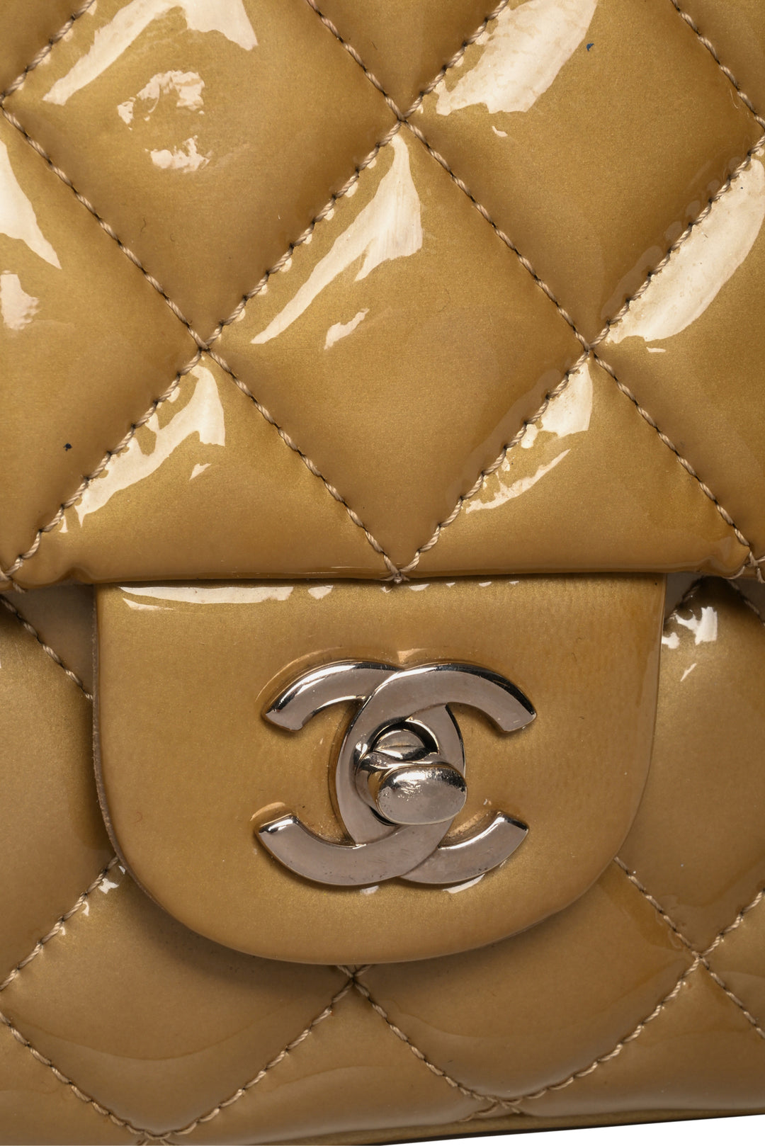 Chanel 2014 Quilted Patent Jumbo Classic Flap Shoulder Bag