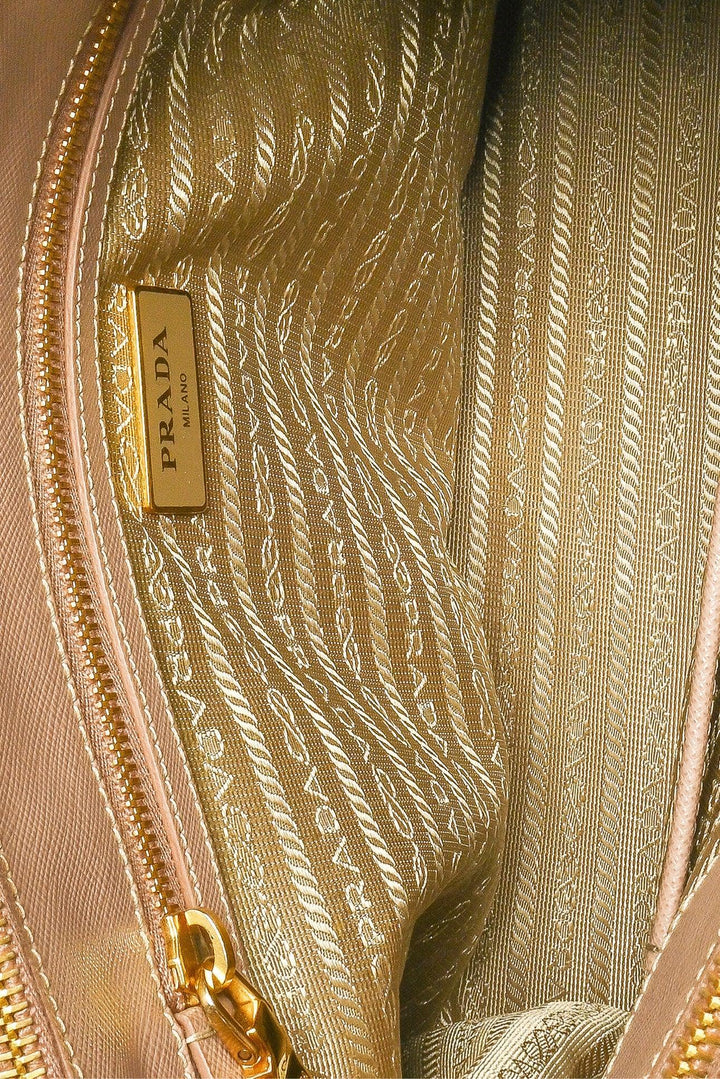 Prada Prada Galleria Medium Saffiano Lux