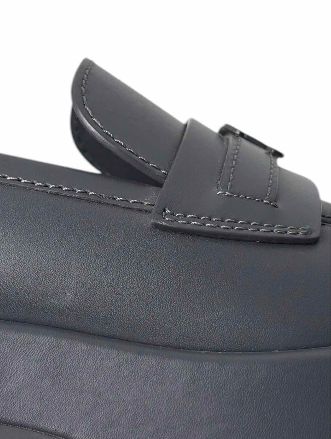 Chanel Size 39.5 Leather Platform CC Logo Loafers