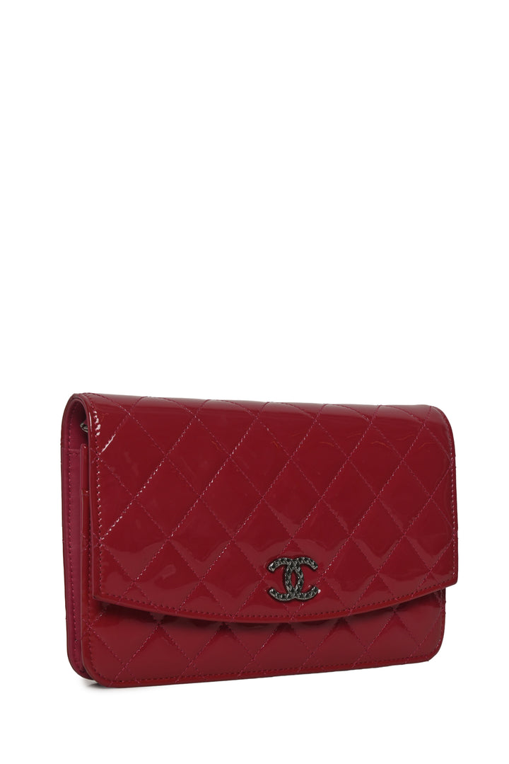 Chanel 2014-2015 Quilted Patent Leather Brilliant Wallet On Chain Crossbody