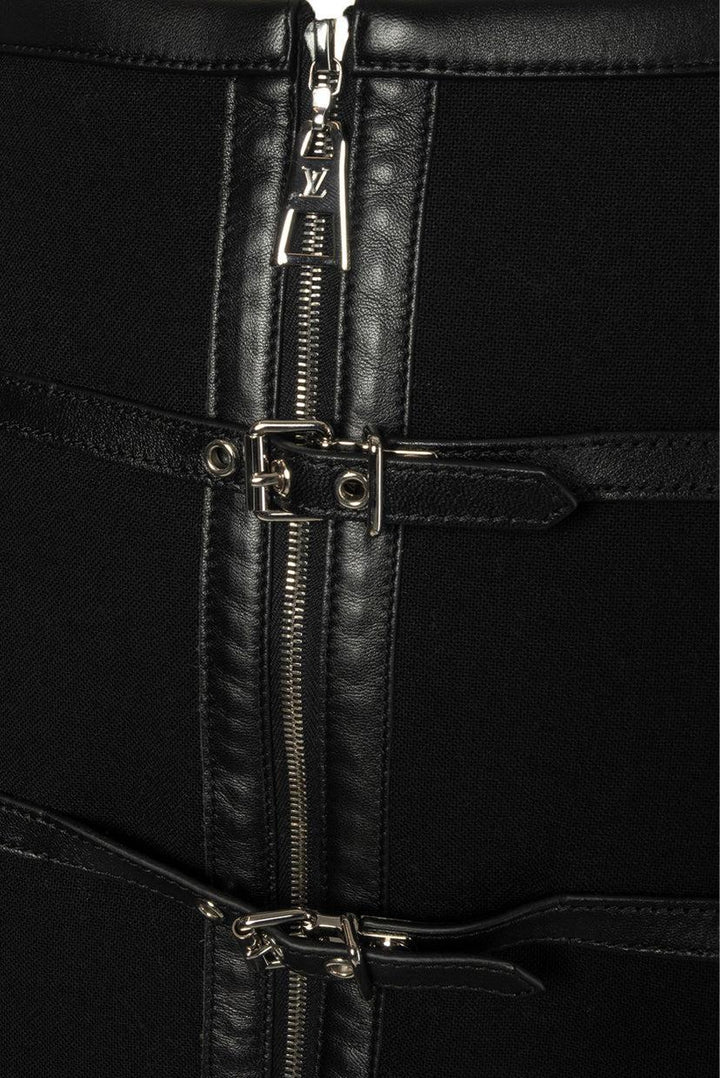 Louis Vuitton Size 38 Buckle Mini Skirt