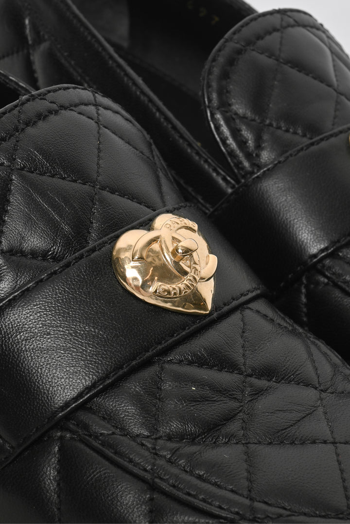Chanel Size 38.5 Lambskin Quilted CC Heart Loafers