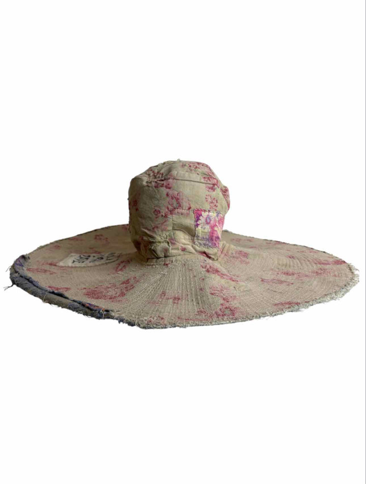 Magnolia Pearl Size OS Quilted Floral Reversible  Hat