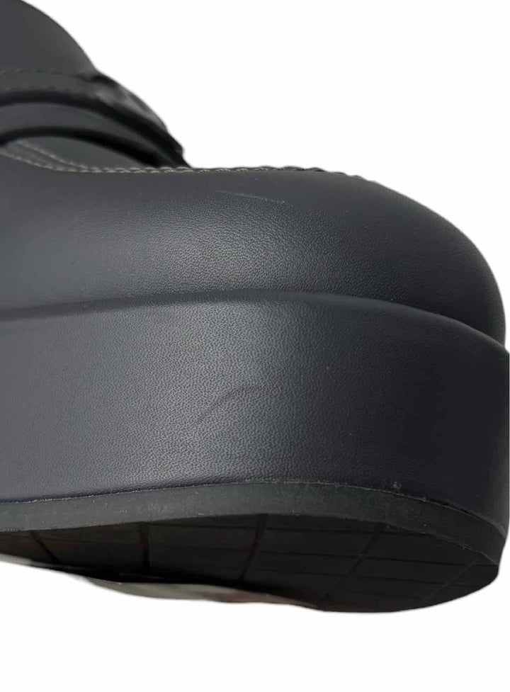 Chanel Size 39.5 Leather Platform CC Logo Loafers