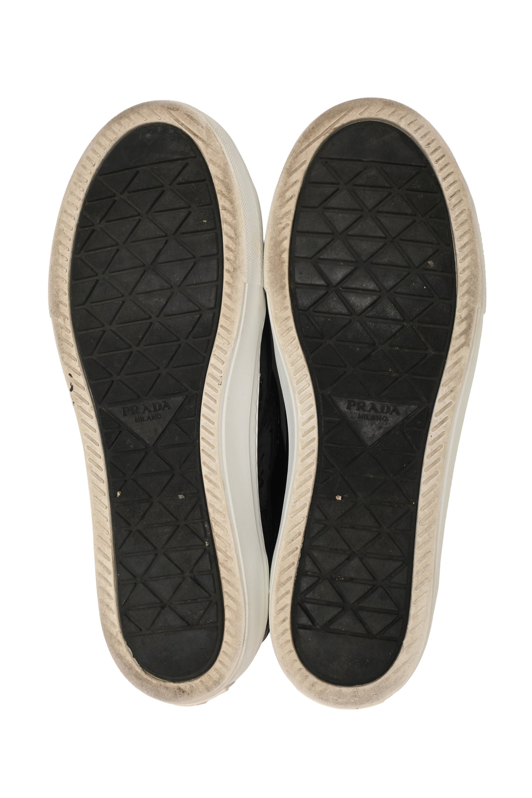 Prada Size 39 Naplak Leather Low Top Sneaker