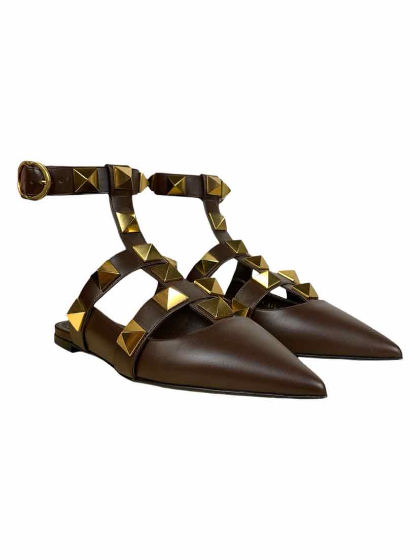Valentino Size 38.5 Roman Stud Pointed Toe Flats