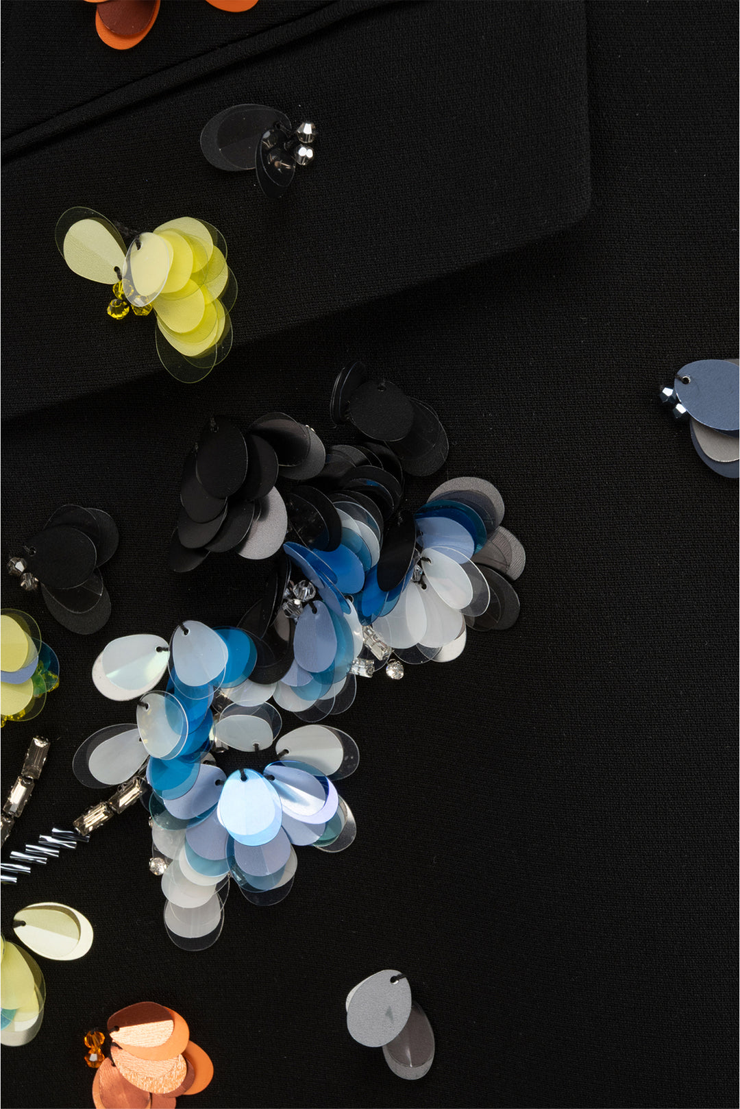 cinq a sept Size 4 Cheyenne Sequin Flower Blazer