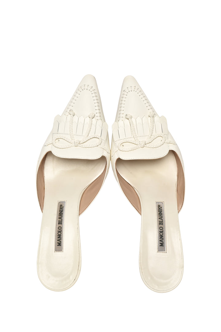 Manolo Blahnik Size 38.5 Fringe Bow Mules