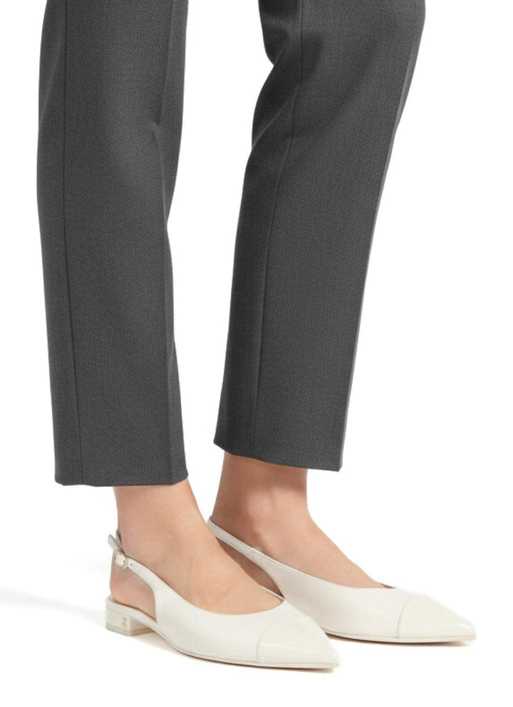 Chanel Size 39.5 2023 Interlocking CC Logo Patent Leather Slingback Flats