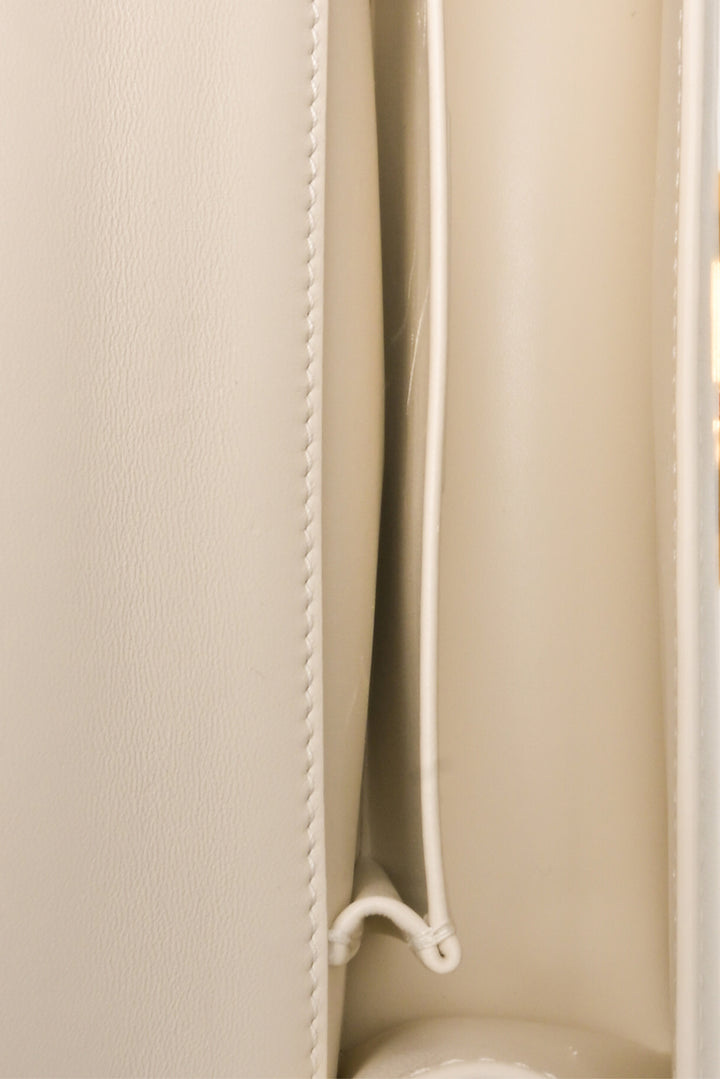 Dior East/West Montaigne 30