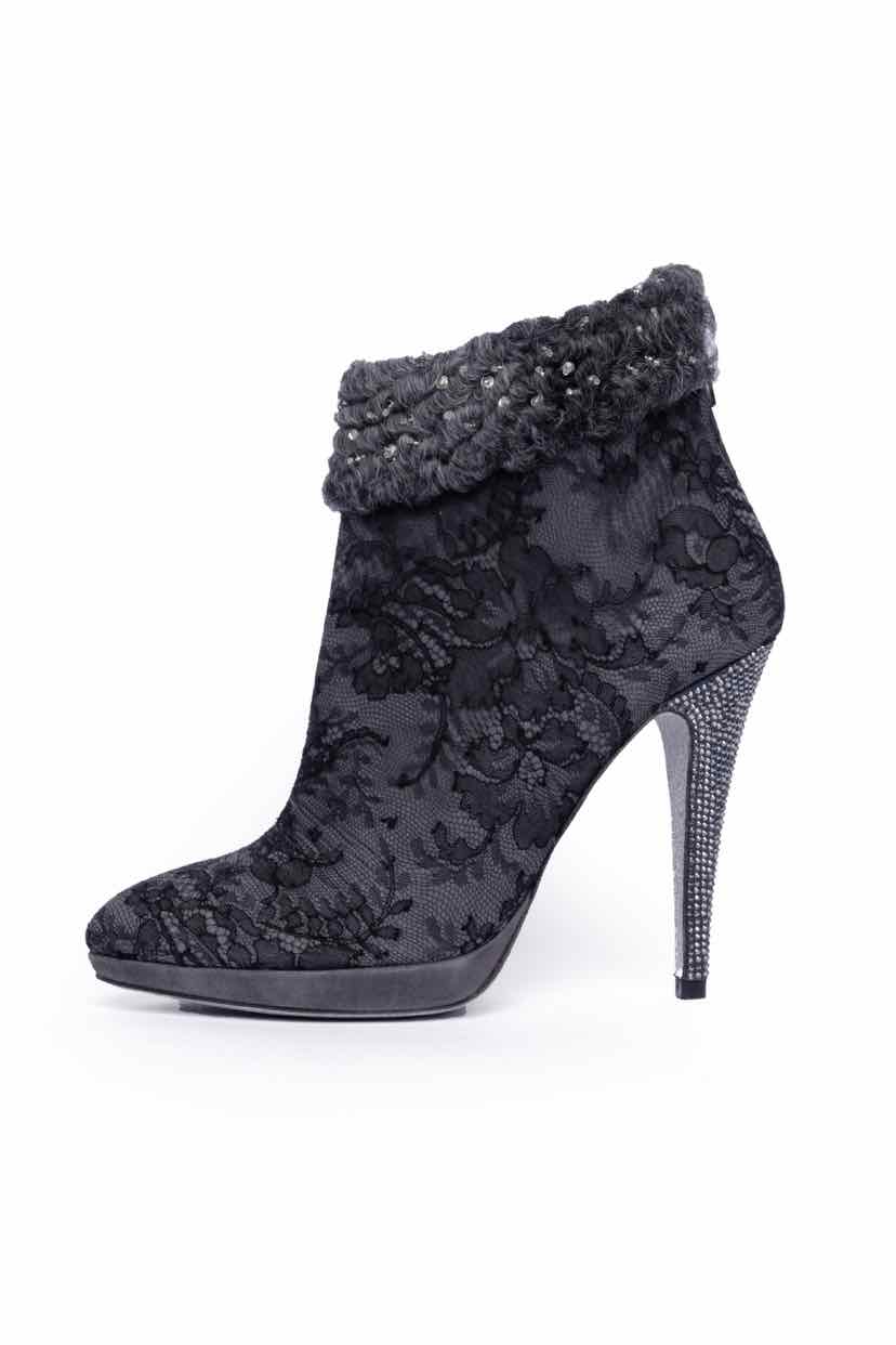 Rene Caovilla Size 39 Lace Rhinestone Embellished Ankle Boots