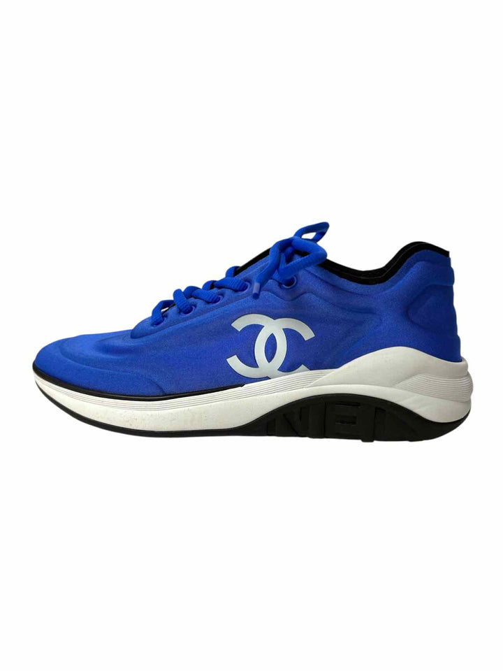 Chanel  Lycra Logo Size 39 Sneaker