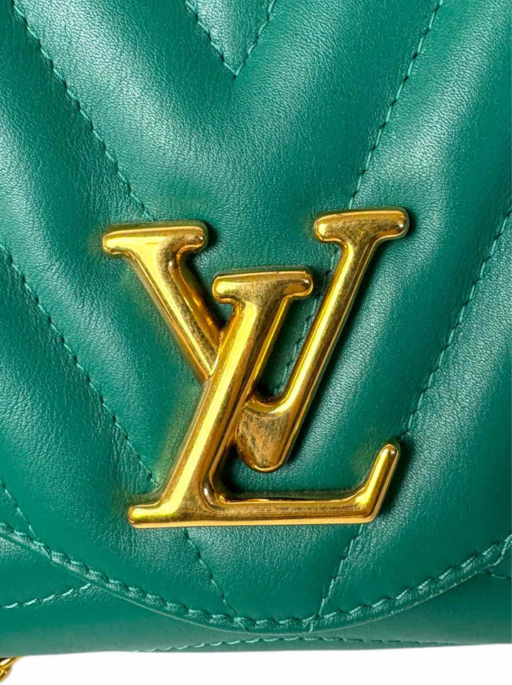 Louis Vuitton New Wave Chain Bag MM Purse
