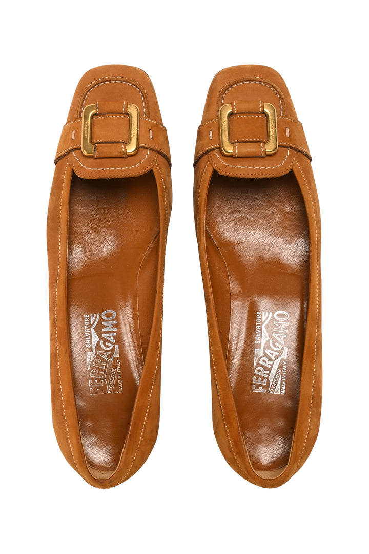 Salvatore Ferragamo Size 7.5 Suede Twist Pumps