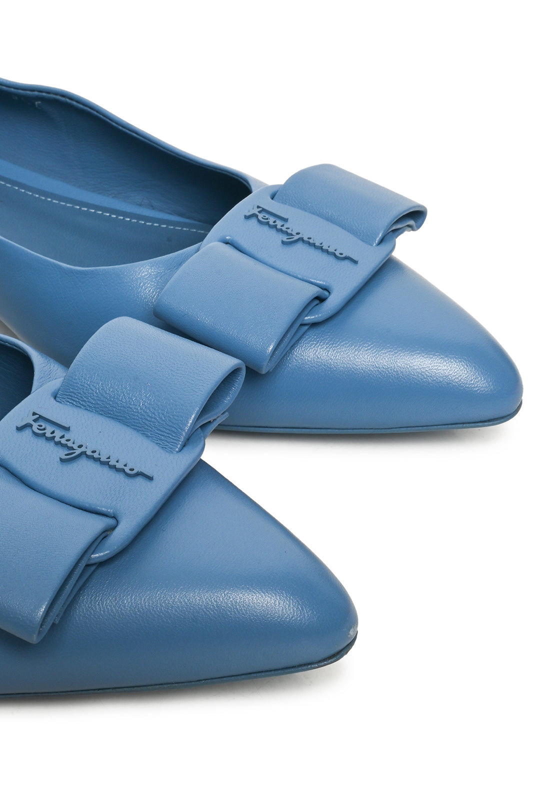 Salvatore Ferragamo Size 9.5 Viva Pointed Toe Flats