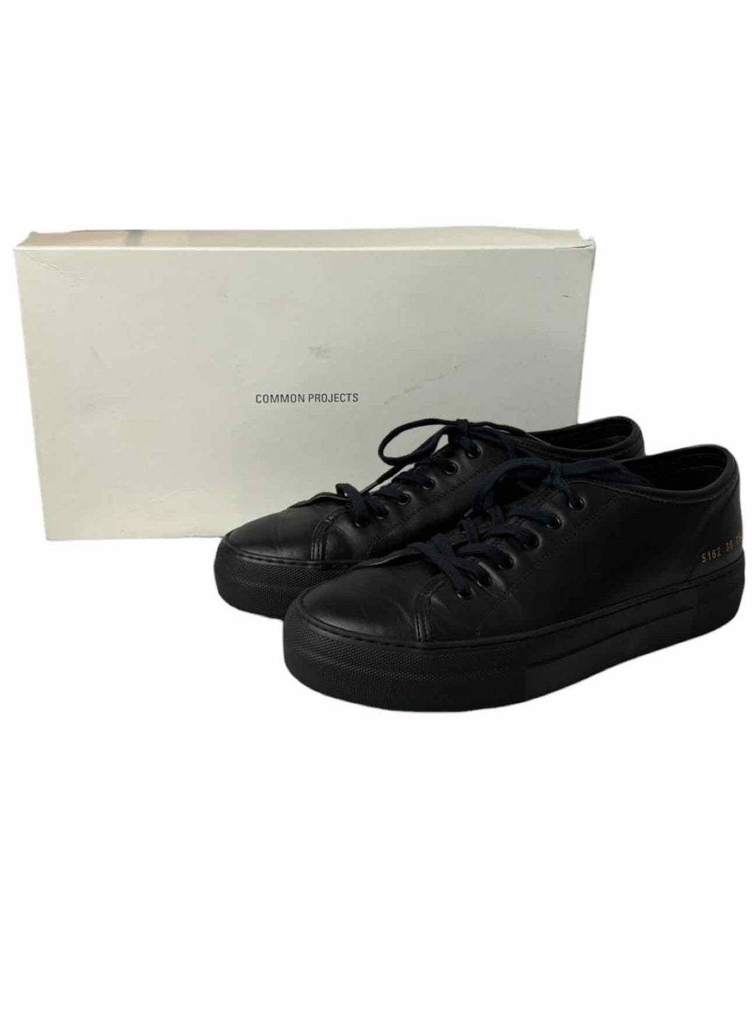 Common Projects Tournament Low Super in Leather Black Size 38 Sneaker