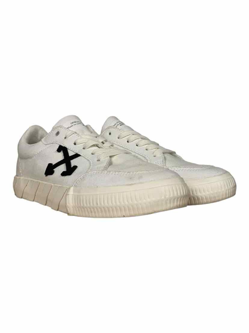 Off White Size 37 Sneaker