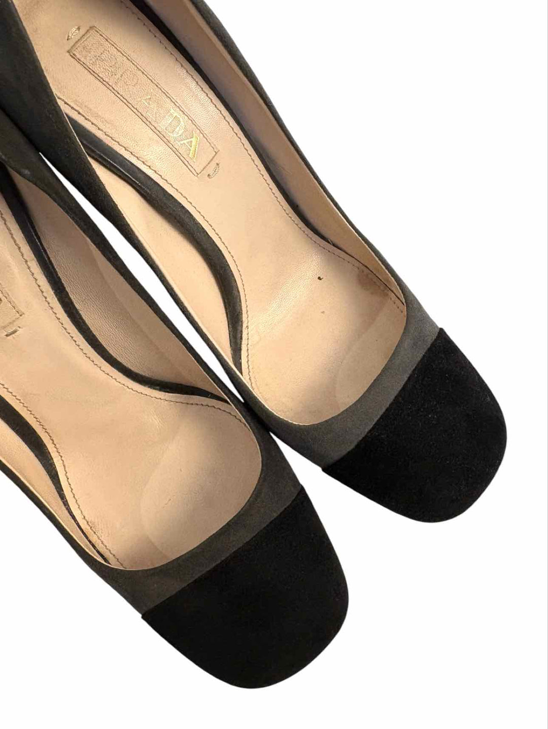 Prada Size 37.5 Pumps