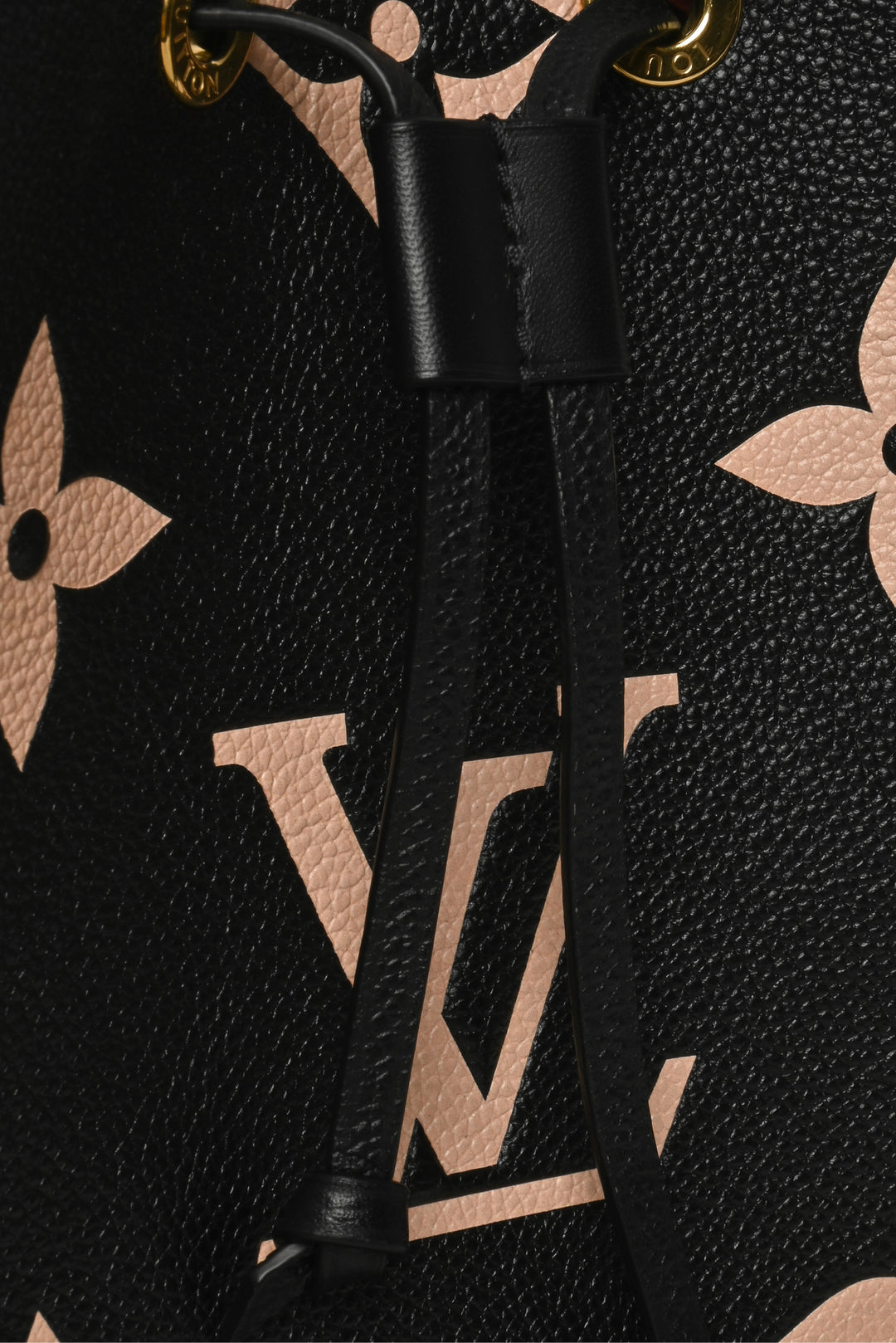 Louis Vuitton Bicolor Empreinte NeoNoe MM