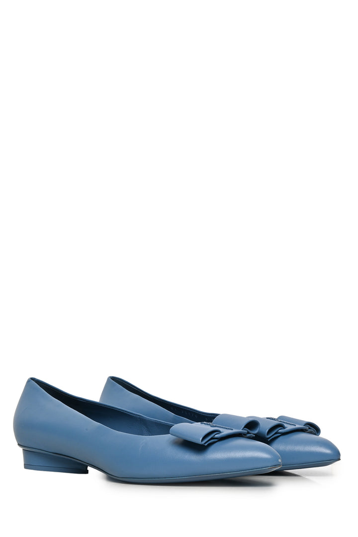 Salvatore Ferragamo Size 9.5 Viva Pointed Toe Flats
