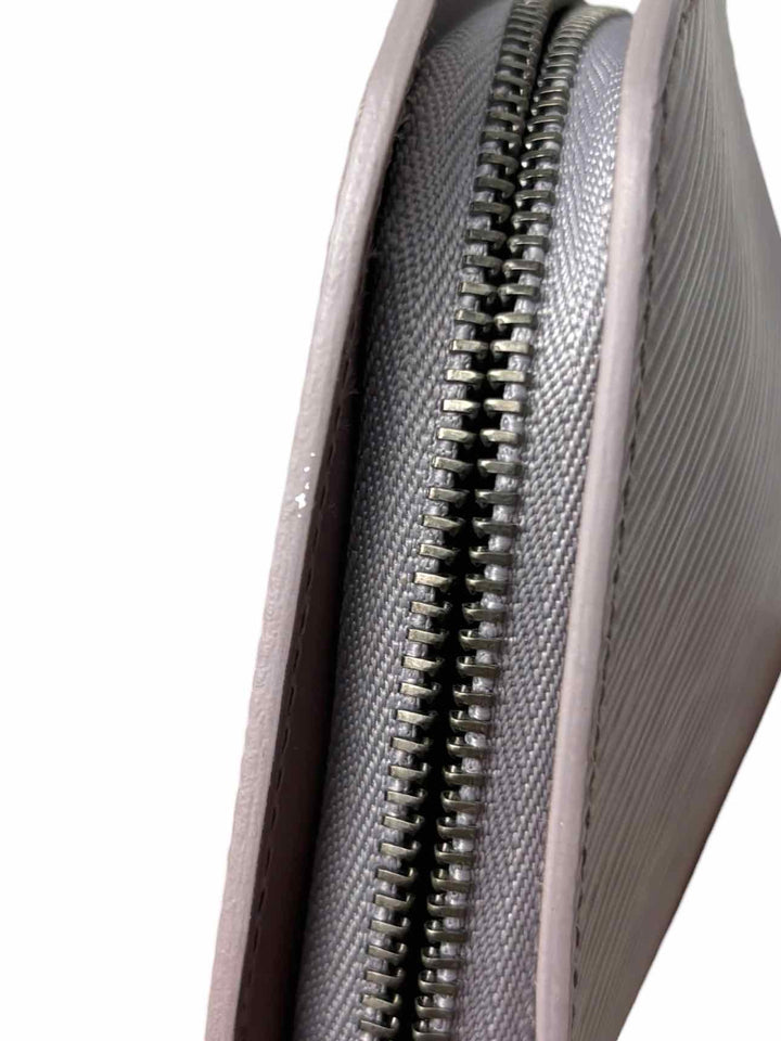 Louis Vuitton Portefeuille Epi Zip Wallet