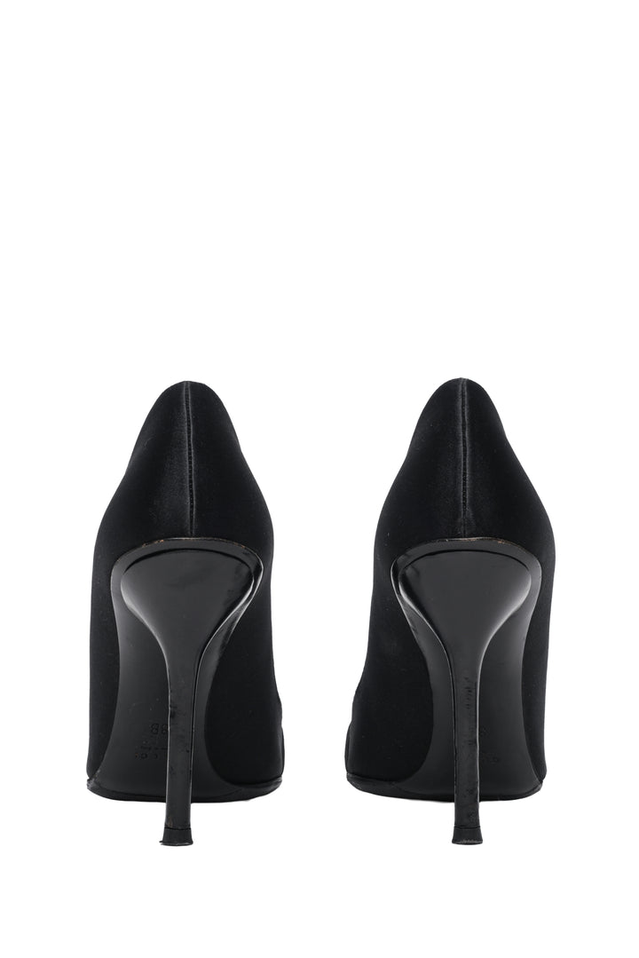 Gucci Size 8 Crystal Horsebit Satin Peeptoe Pumps