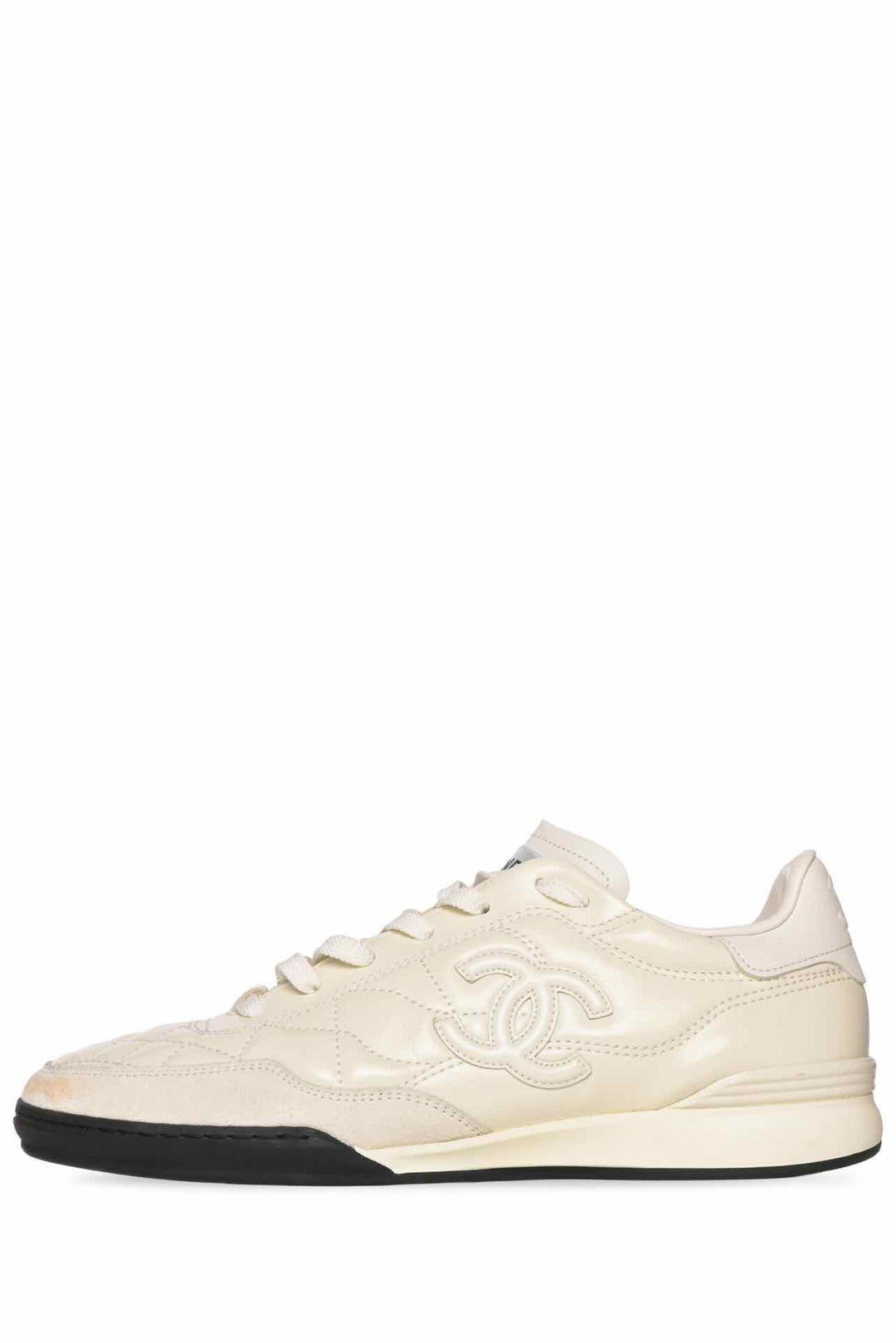 Chanel Size 39 Shiny Calfskin Suede Quilted CC Logo Sneaker