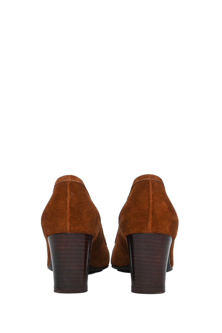 Salvatore Ferragamo Size 7.5 Suede Twist Pumps