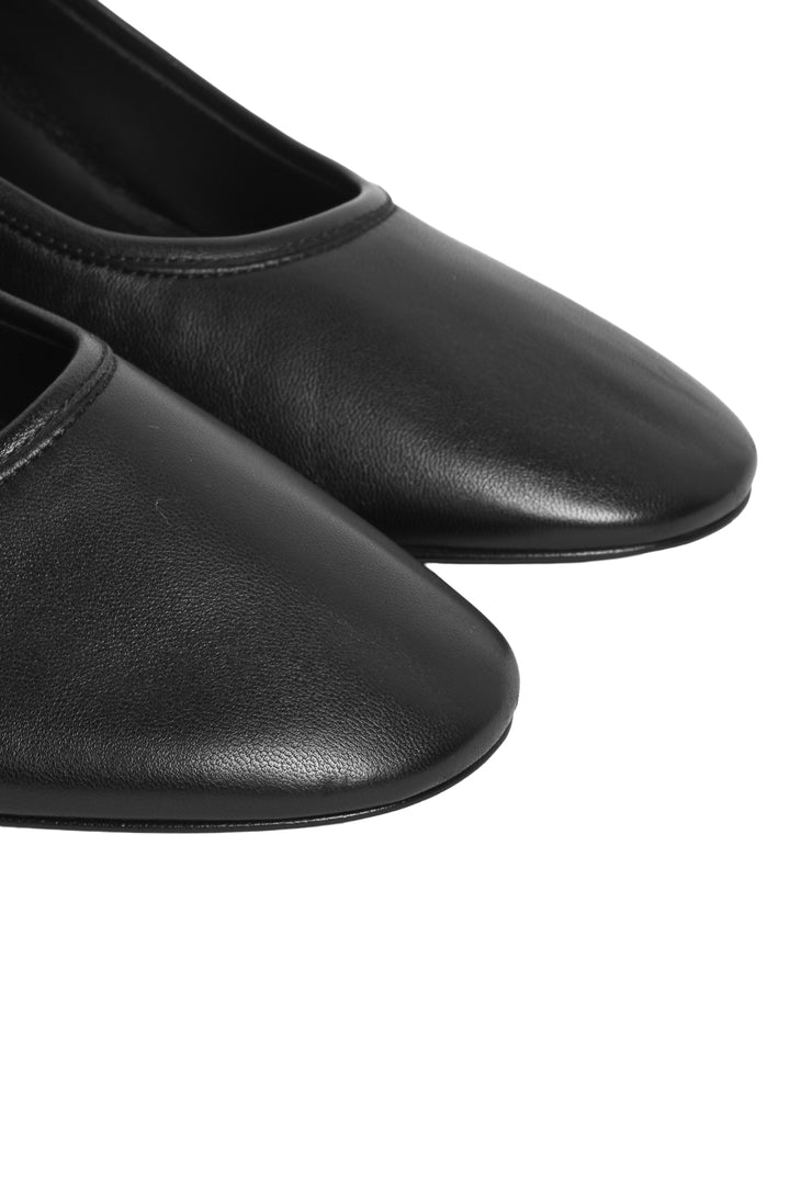 Khaite Size 38.5 Lorimer Embellished Leather Mary Jane Pumps