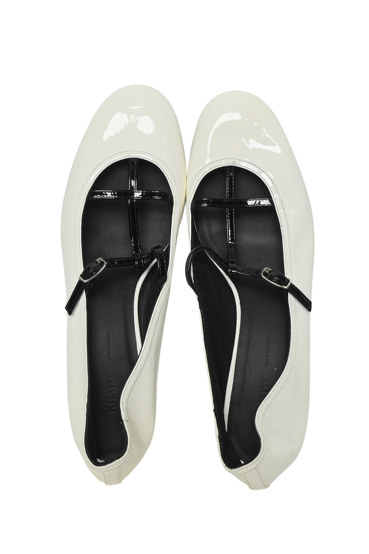 Khaite Size 38 Fawn Patent Leather Mary Jane Pumps