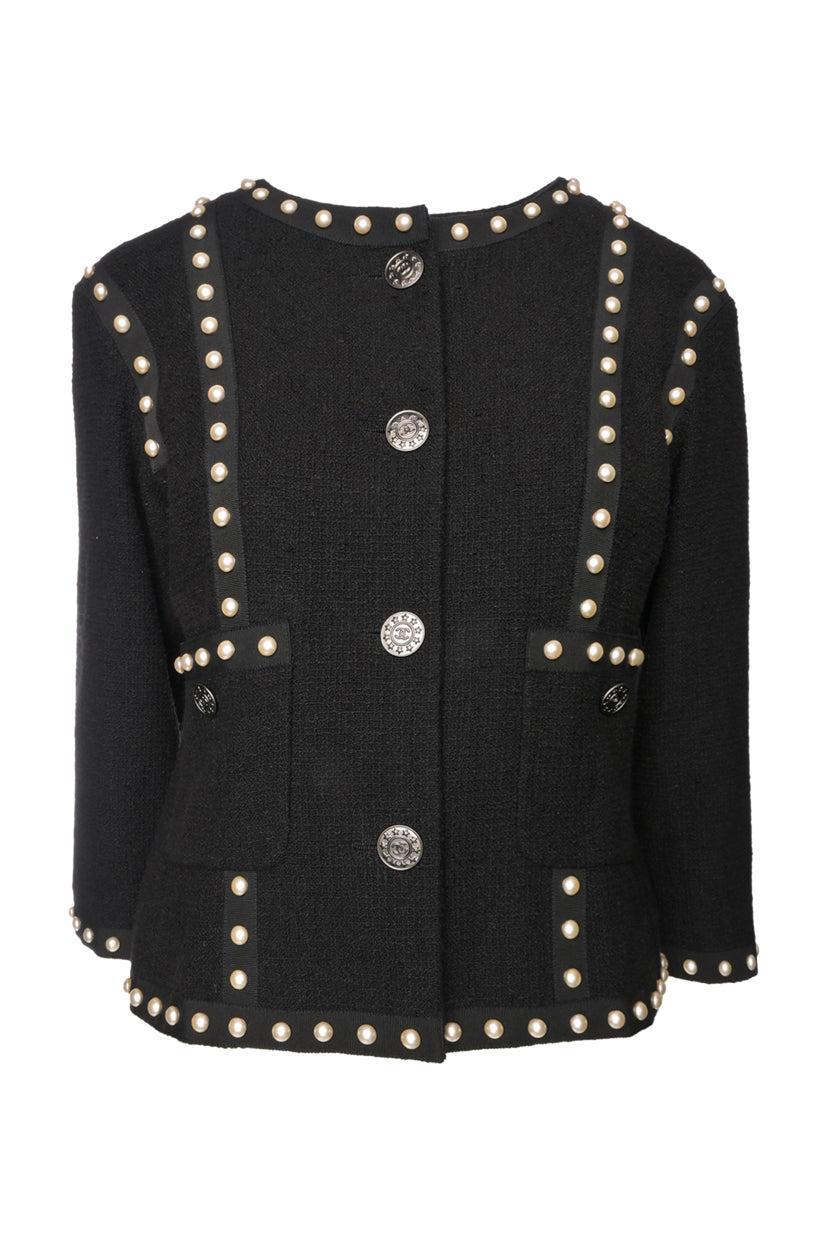 Chanel Size 40 Faux Pearl Tweed  Jacket