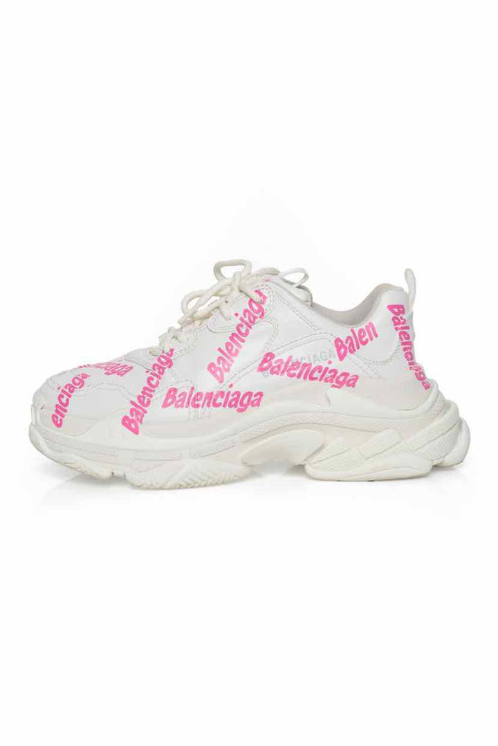 Balenciaga Size 39 Triple S Logo Sneaker