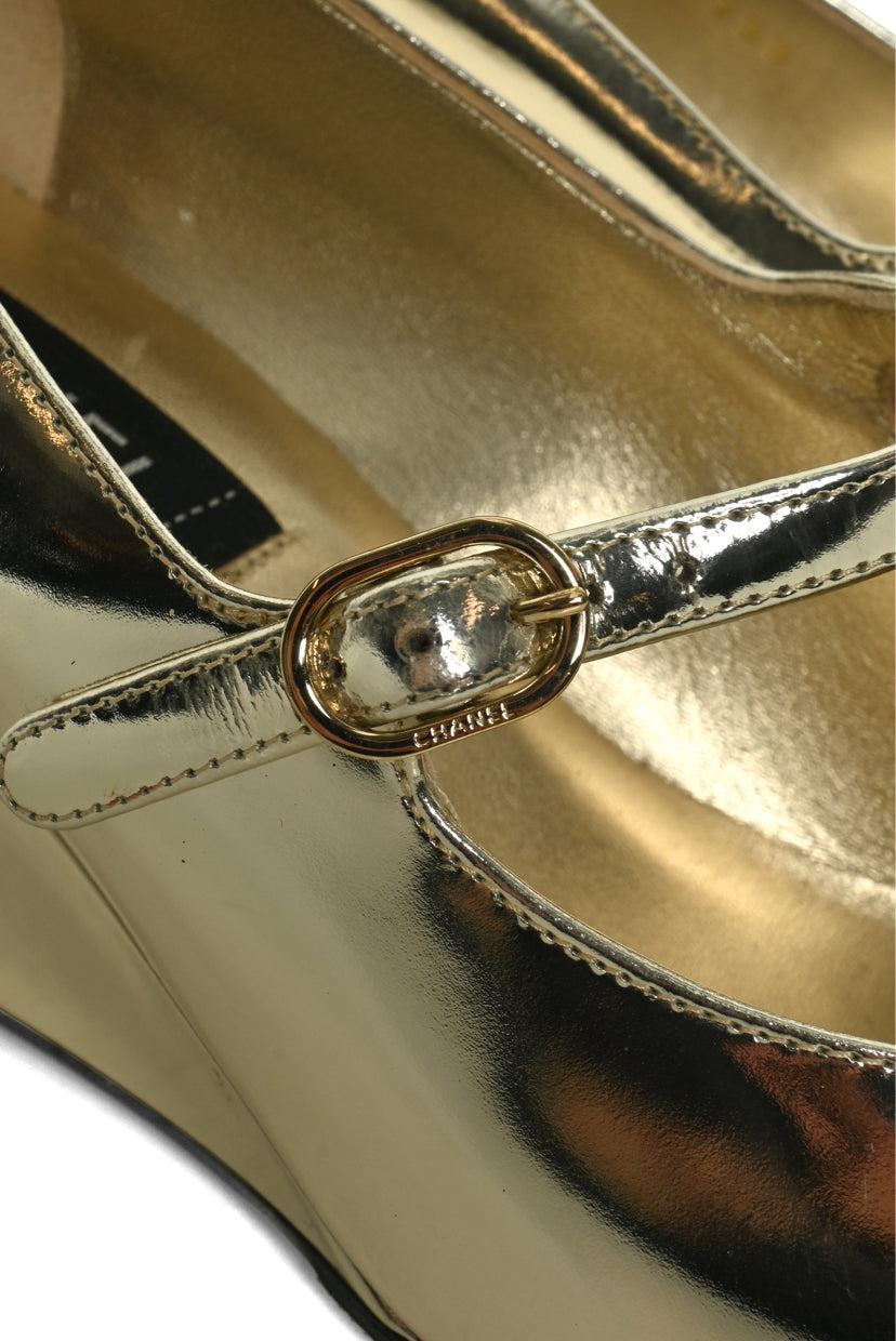 Chanel Size 36 2022 Laminated Calfskin Grosgrain Cap Toe CC Pointed Toe Wedges