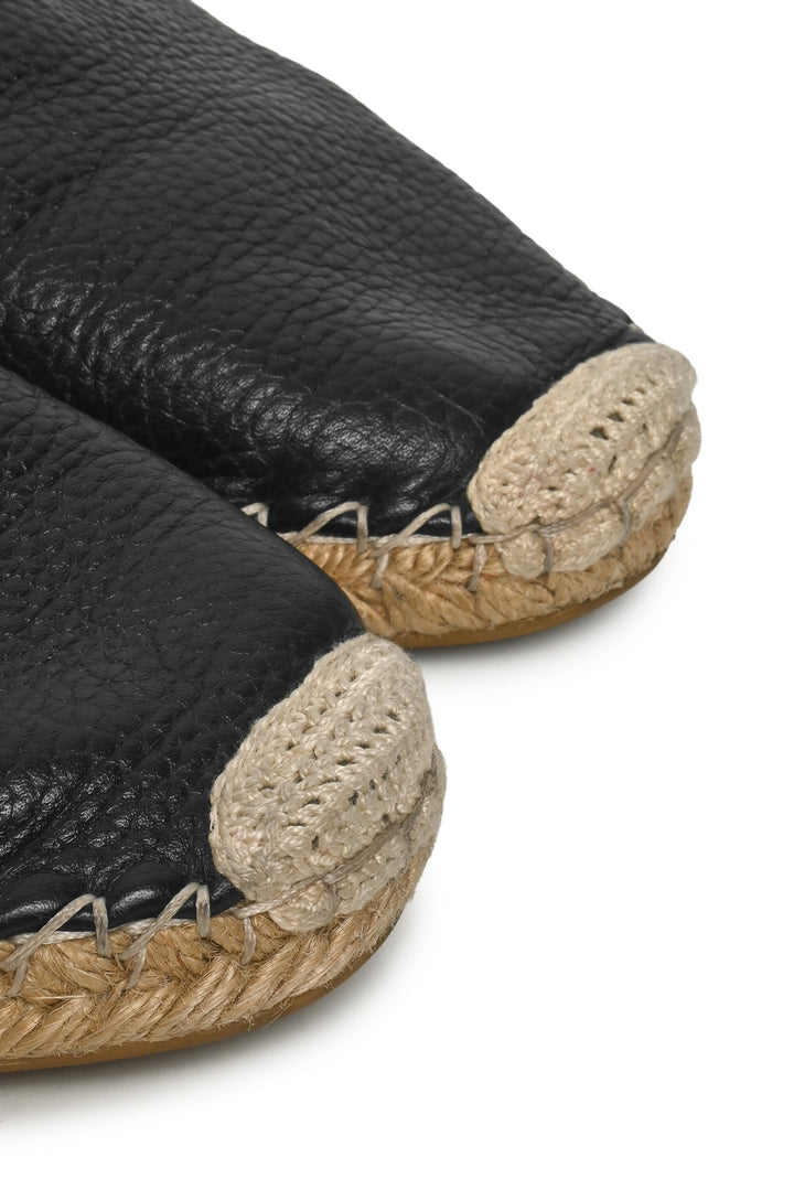 Valentino Size 38 Rockstud Ankle Wrap Flat Espadrille Sandals