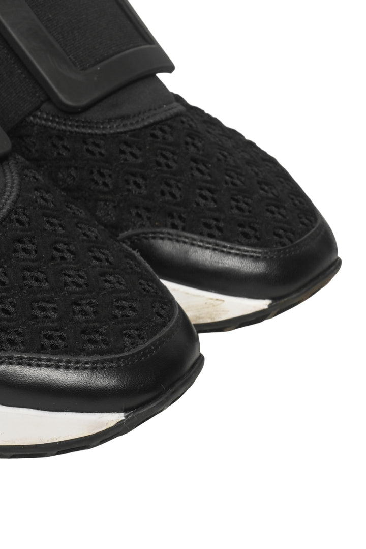 Roger Vivier Size 37.5 Viv' Run Sneaker