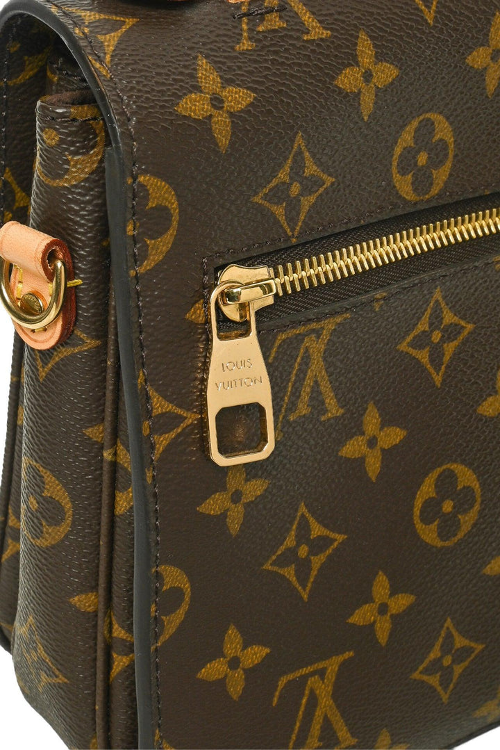 Louis Vuitton Monogram Pochette Metis