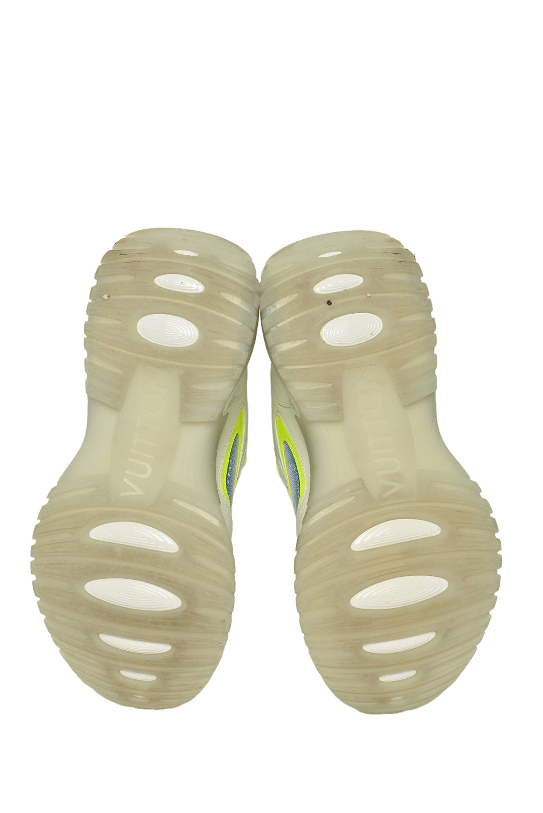 Louis Vuitton Size 39 Run Away Pulse Sneaker