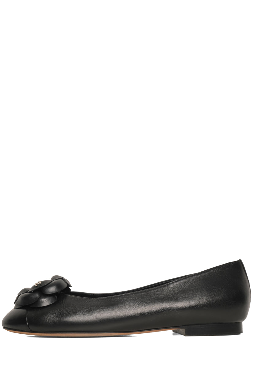 Chanel Size 38 Camellia Ballet Flats