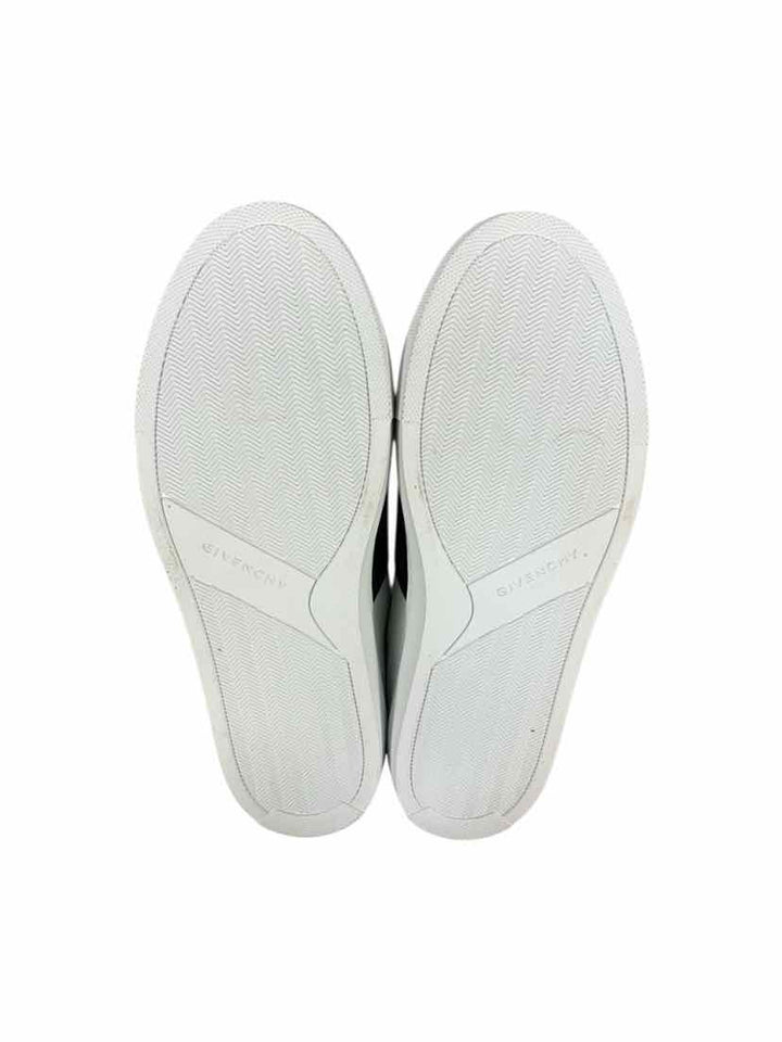 Givenchy Size 39 Sneaker