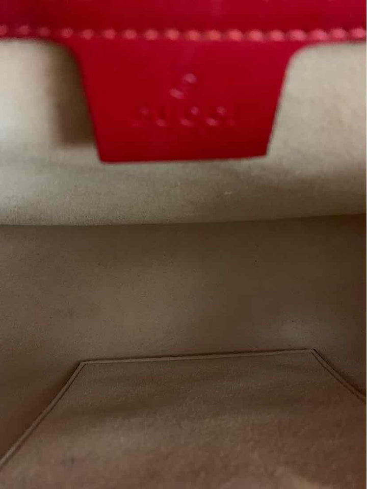 Gucci Chain Link Padlock Medium Crossbody