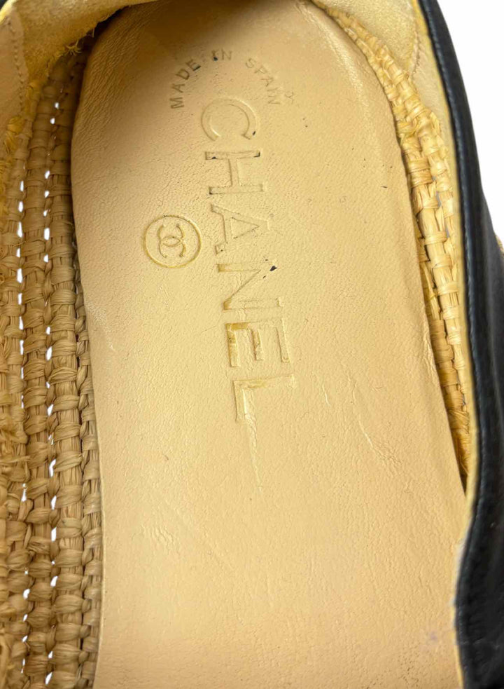 Chanel Size 38 Black Leather CC Logo Espadrille Flats