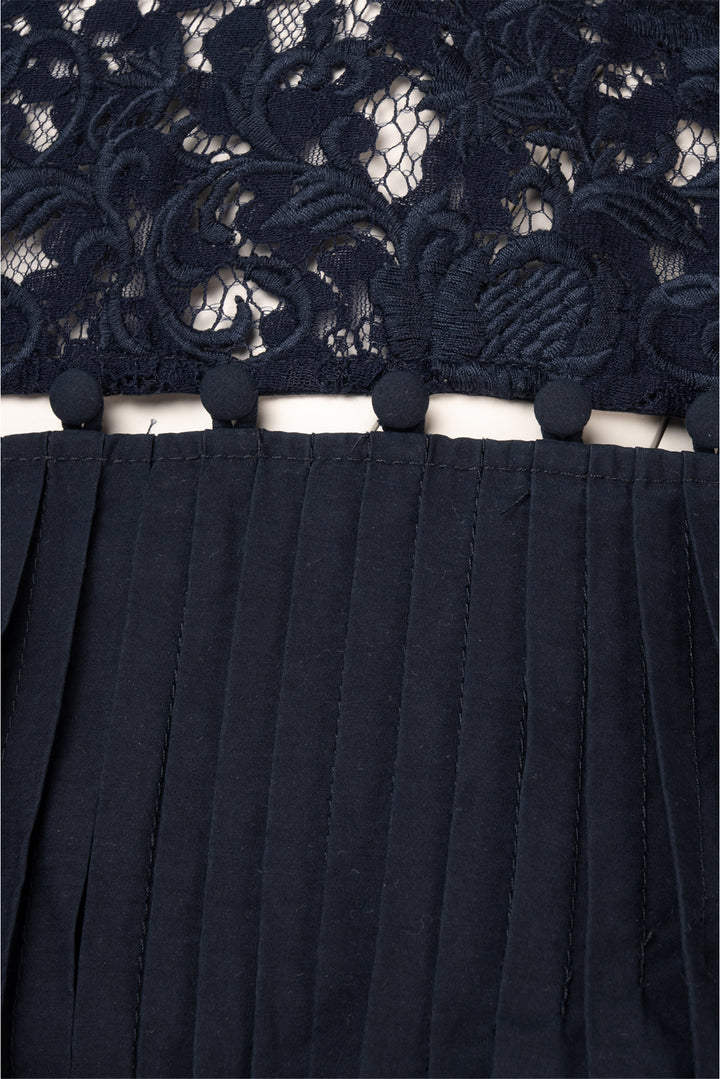 Sea New York Size 2 Embroidered Top